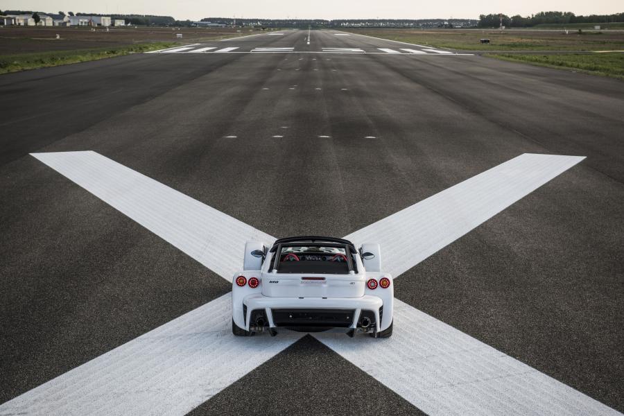  Donkervoort D8 GTO-40 2018 года  (фото 11 из 11)